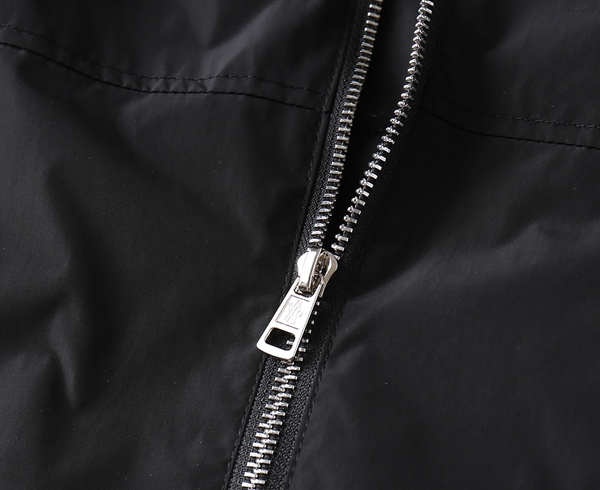 ブランドジャケット側面デザイン